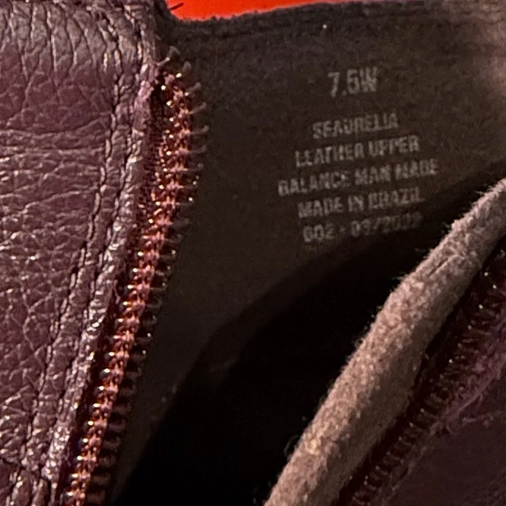 Women’s Easy Spirit‎ Burgundy Genuine Leather Ankle Boots
